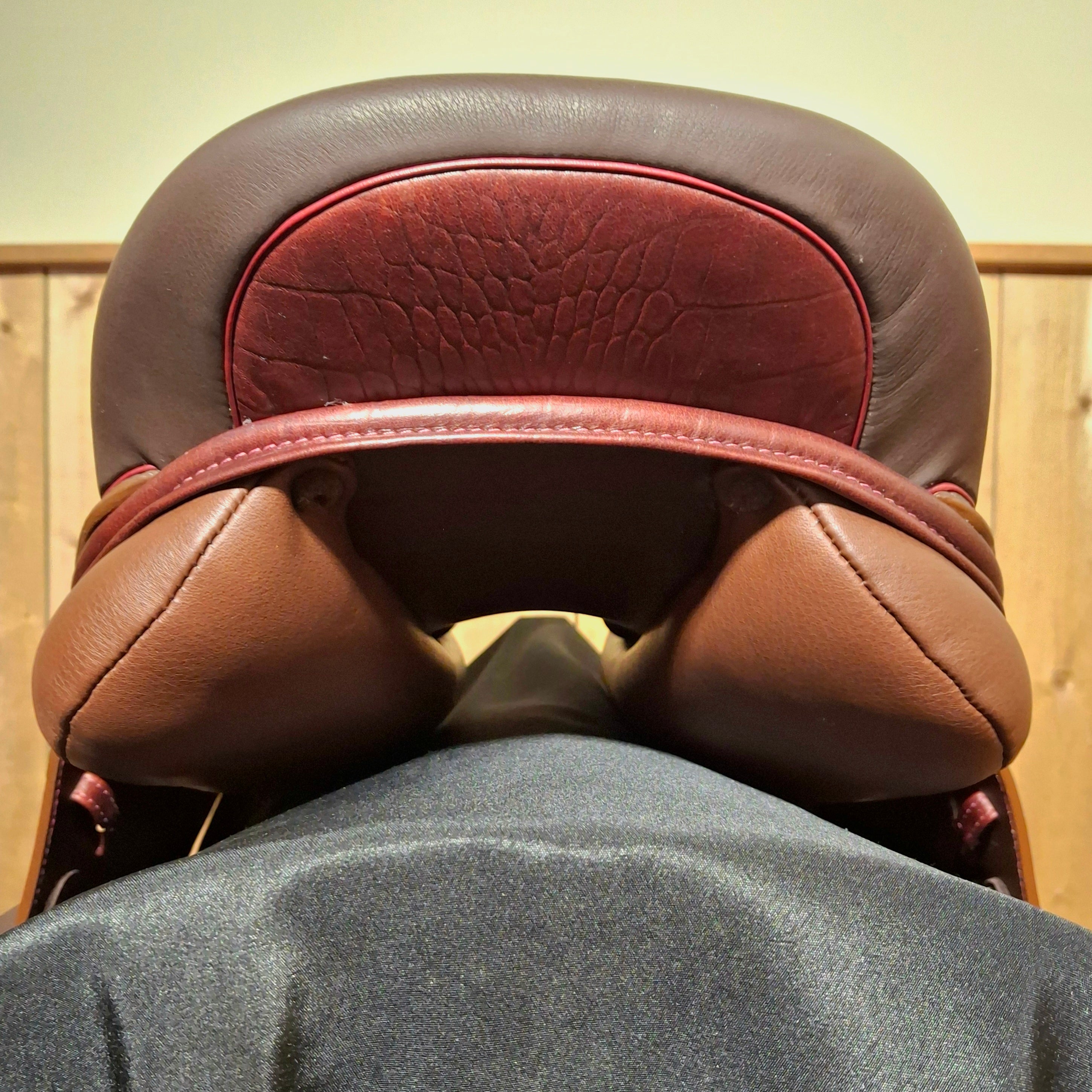 New 17.5 Loxley by Bliss Eventer Mono Jump Demo Saddle