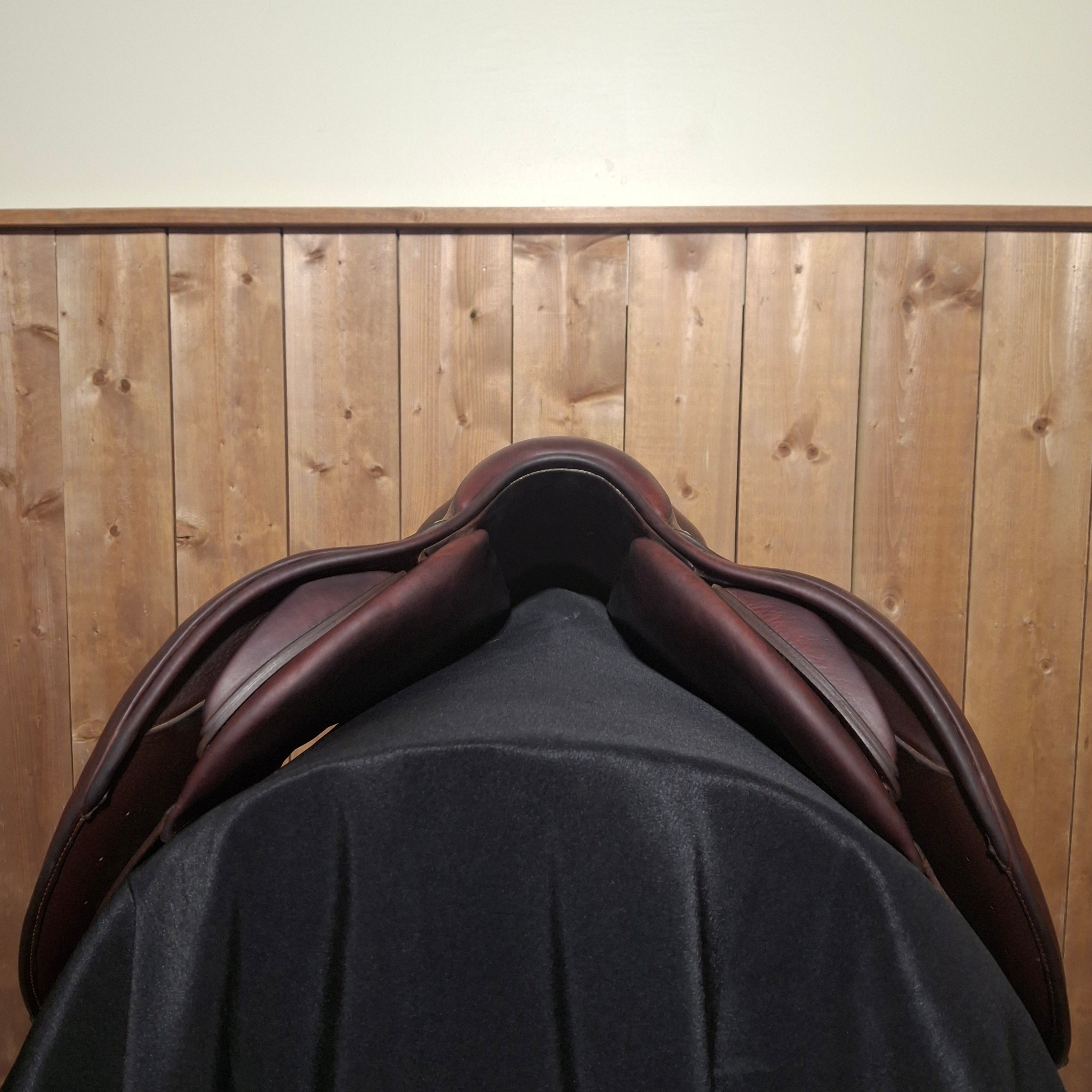 Used 17.5" CWD SE02 Jump Saddle