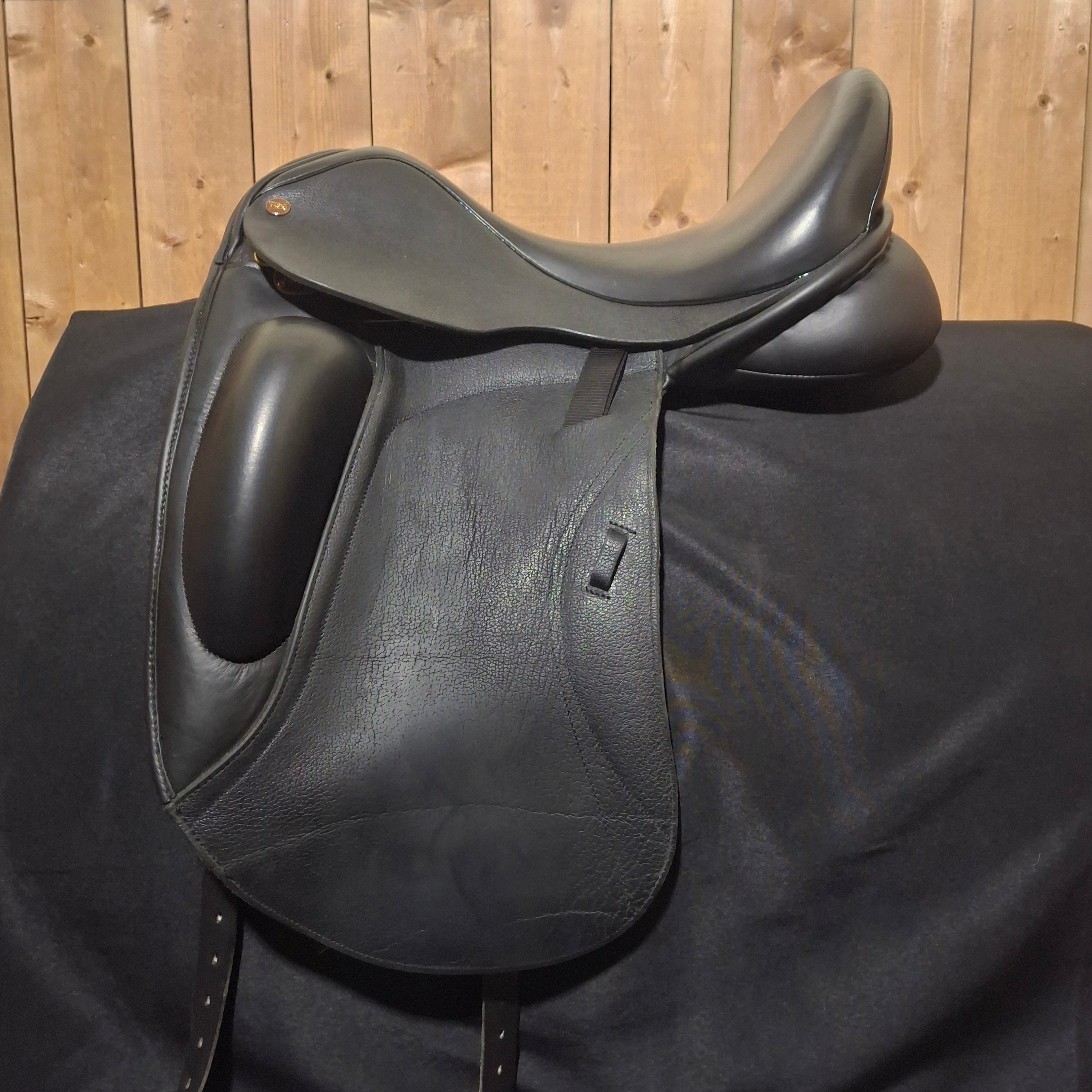 Used 18" NSC Rhomeo Dressage Saddle