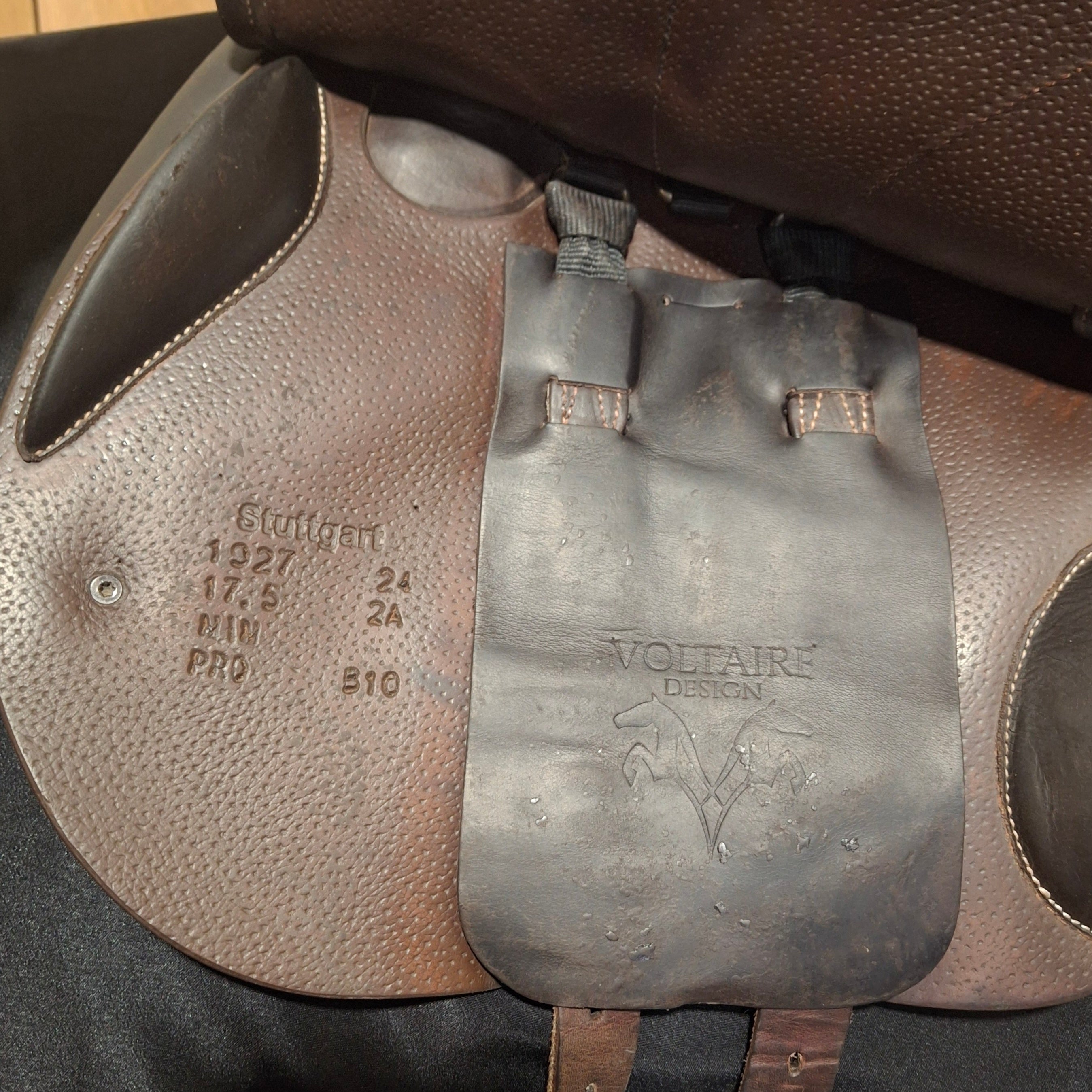 Used 17.5" Voltaire Stuttgart Jump Saddle