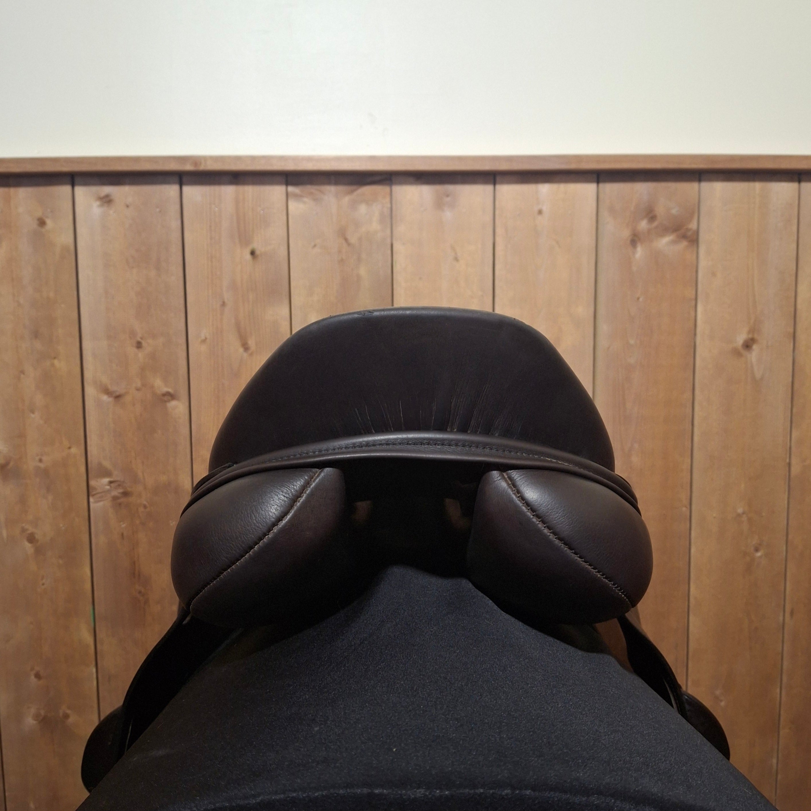Used 17.5" DK Monoflap Jump Saddle