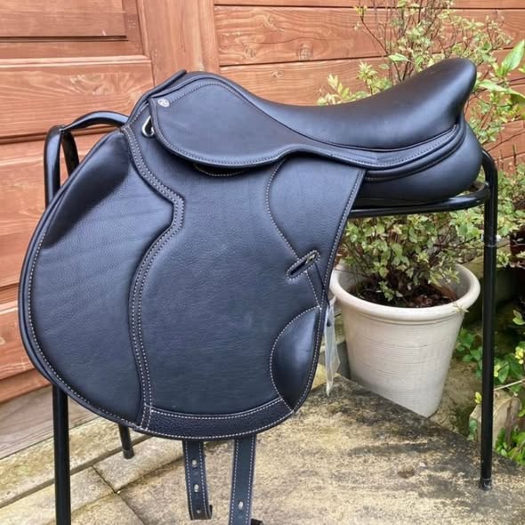New Cavaletti Collection Monoflap Jump Saddle