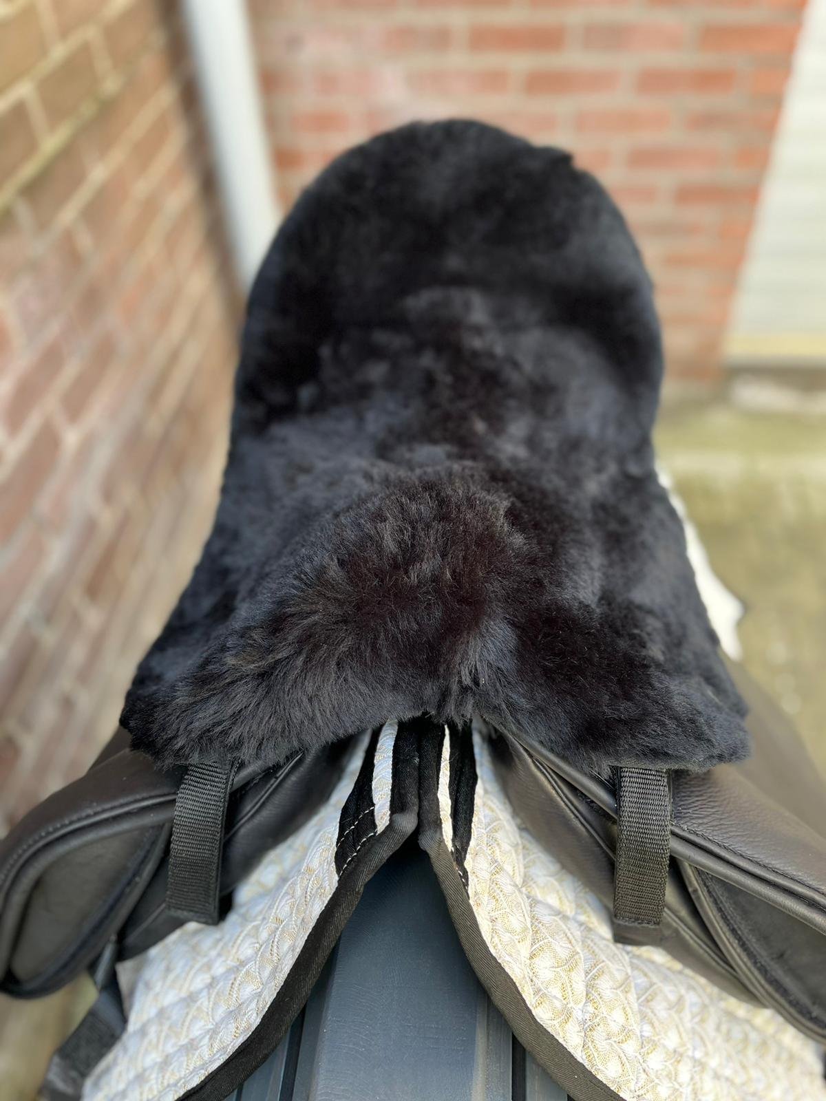 EDIX Merino Seat Saver for English Saddle